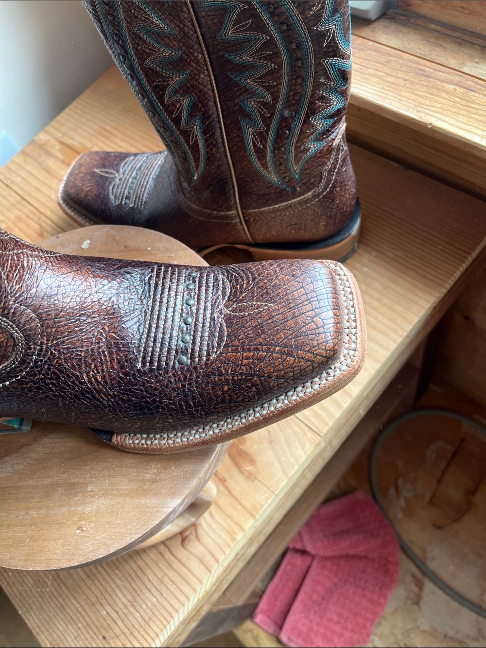 Ariat Brown Leather Western Cowboy Boots with Teal Stitching - Picture 6 of 6